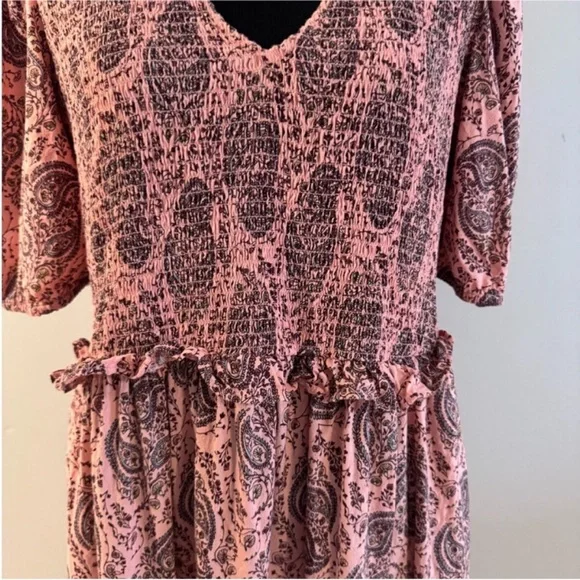 Universal Women’s Elegant Pink Paisley Mini Sundress Size L - Picture 3 of 10